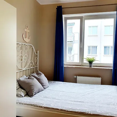 Апартаменти Nw Mieszkanie Blisko Plazy & Balkon