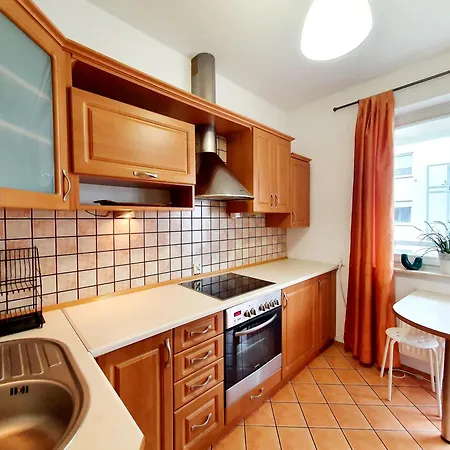 Апартаменти Nw Mieszkanie Blisko Plazy & Balkon